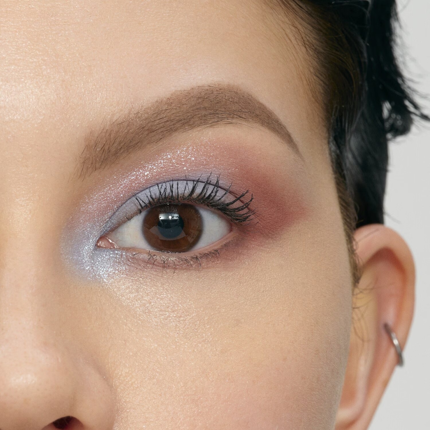 16 EYESHADOW PALETTE (PALETA DE SOMBRAS PARA OJOS)